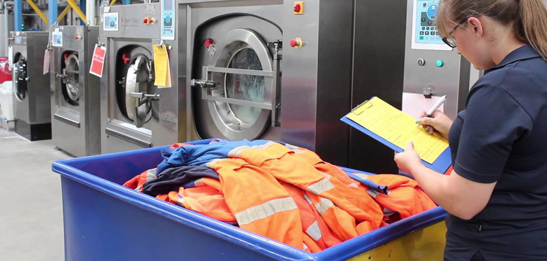 12 Jabatan Dan Tanggung Jawab Petugas Laundry - IMAURY